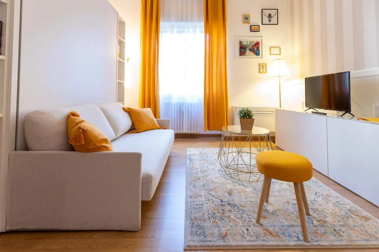Piccola Parigi Design Apartment Milano