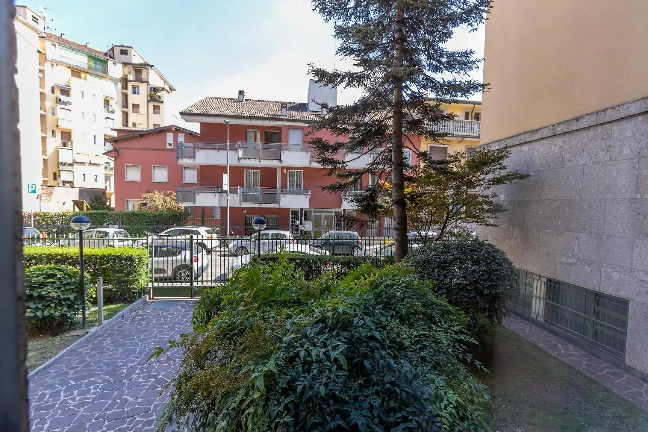 Piccola Parigi Design Apartment Milano